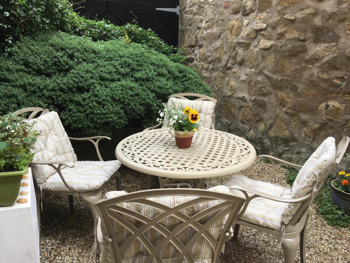 Peaseblossom House, A Charming Grade II Listed Building, In A Great Location In Alnwick Extérieur photo